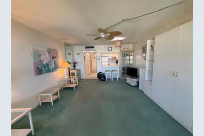 4550 Cove Circle #1205, Saint Petersburg, FL 33708 - Photo 7