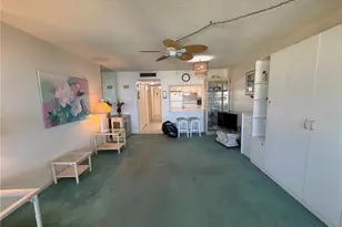 4550 Cove Cir, Saint Petersburg, FL 33708 - Photo 7