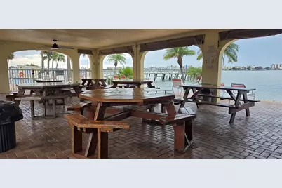 4550 Cove Circle #1205, Saint Petersburg, FL 33708 - Photo 21