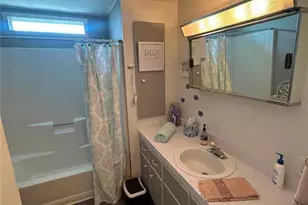 7490 46th Ave N, Saint Petersburg, FL 33709 - Photo 15