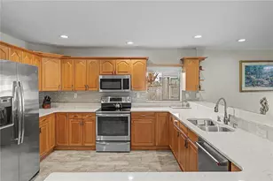 450 Cypress Creek Cir, Oldsmar, FL 34677 - Photo 13