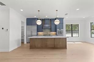 4302 W Obispo St, Tampa, FL 33629 - Photo 9