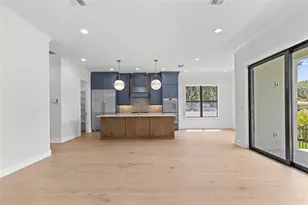 4302 W Obispo St, Tampa, FL 33629 - Photo 11