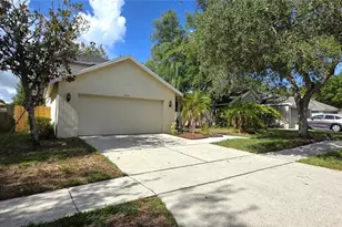 1506 Scotch Pine Dr, Brandon, FL 33511 - Photo 3