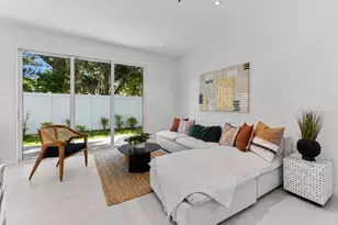 668 Newton Ave S, Saint Petersburg, FL 33701 - Photo 3