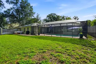 15908 Hampton Village Dr, Tampa, FL 33618 - Photo 37