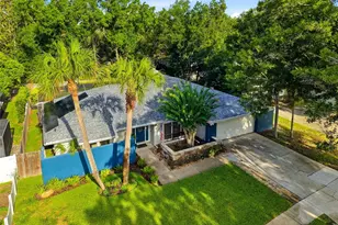 15908 Hampton Village Dr, Tampa, FL 33618 - Photo 43