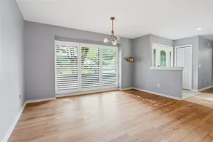 15908 Hampton Village Dr, Tampa, FL 33618 - Photo 15