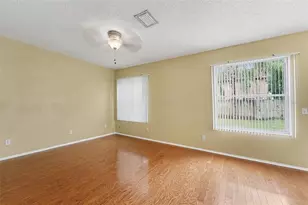 16824 Stanza Ct, Tampa, FL 33624 - Photo 7