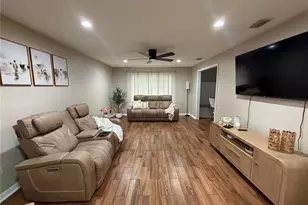 2206 Pavilion Pl, Brandon, FL 33511 - Photo 9