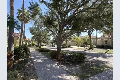 1425 Emerald Dunes Drive #17, Sun City Center, FL 33573 - Photo 71