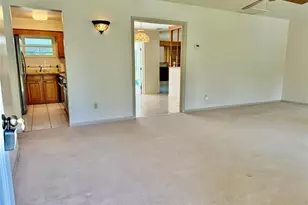 11215 Russell Dr, Seffner, FL 33584 - Photo 23