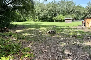 11215 Russell Dr, Seffner, FL 33584 - Photo 15