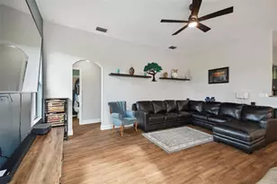 16920 Falconridge Rd, Lithia, FL 33547 - Photo 13