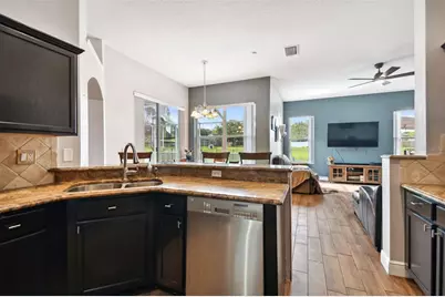 16920 Falconridge Road, Lithia, FL 33547 - Photo 9