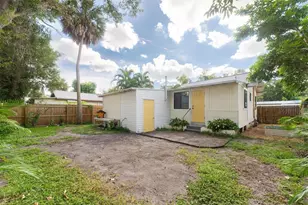 1840 51st St S, Gulfport, FL 33707 - Photo 7