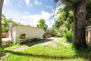 1840 51st St S, Gulfport, FL 33707 - Photo 9