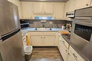 4565 Duhme Rd, Saint Petersburg, FL 33708 - Photo 5