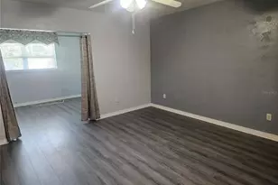 4565 Duhme Rd, Saint Petersburg, FL 33708 - Photo 7