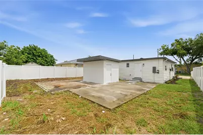 3923 W Flora Street, Tampa, FL 33614 - Photo 37