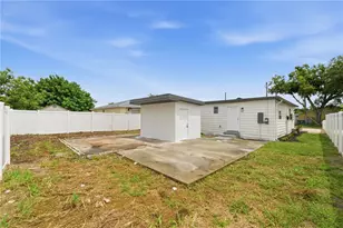 3923 W Flora St, Tampa, FL 33614 - Photo 37