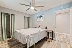 5708 27 Th Ave S, Gulfport, FL 33707 - Photo 17