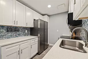 5708 27 Th Ave S, Gulfport, FL 33707 - Photo 11
