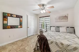 3841 S Lake Dr, Tampa, FL 33614 - Photo 17