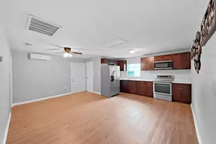 1514 E North Bay St, Tampa, FL 33610 - Photo 17