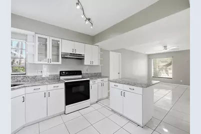 11314 Laurel Crest Lane, Tampa, FL 33624 - Photo 3