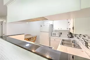 4313 Tahitian Gardens Cir, Holiday, FL 34691 - Photo 11