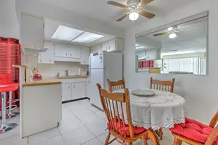 4313 Tahitian Gardens Cir, Holiday, FL 34691 - Photo 9