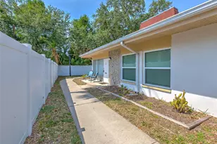 4313 Tahitian Gardens Cir, Holiday, FL 34691 - Photo 3