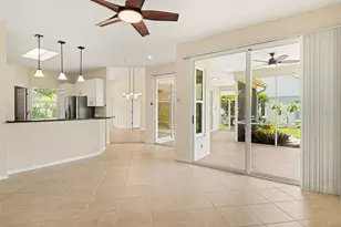 5325 Gardens Dr, Sarasota, FL 34243 - Photo 15