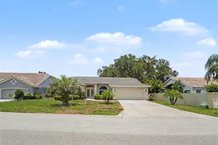 5325 Gardens Dr, Sarasota, FL 34243 - Photo 3