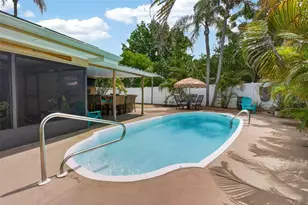 2221 Colonial Dr, Dunedin, FL 34698 - Photo 33
