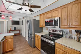 2221 Colonial Dr, Dunedin, FL 34698 - Photo 11