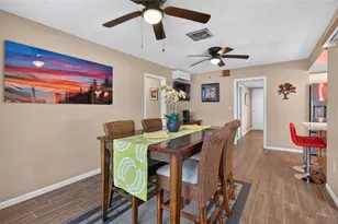 2221 Colonial Dr, Dunedin, FL 34698 - Photo 11