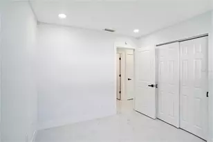 1778 New Hampshire Ave NE, Saint Petersburg, FL 33703 - Photo 27