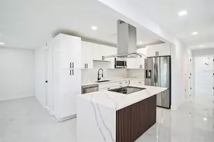 1778 New Hampshire Ave NE, Saint Petersburg, FL 33703 - Photo 3