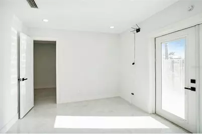 1778 New Hampshire Avenue NE, Saint Petersburg, FL 33703 - Photo 21