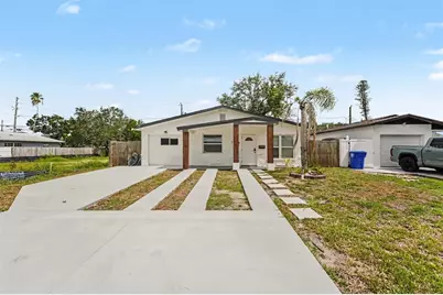 1778 New Hampshire Avenue NE, Saint Petersburg, FL 33703 - Photo 3