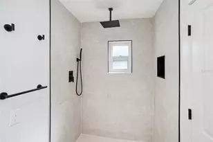 1778 New Hampshire Ave NE, Saint Petersburg, FL 33703 - Photo 19
