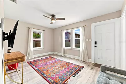 1161 Newton Avenue S, Saint Petersburg, FL 33705 - Photo 15