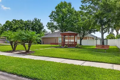 7906 Camden Woods Drive, Tampa, FL 33619 - Photo 79