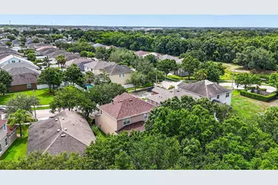 7906 Camden Woods Drive, Tampa, FL 33619 - Photo 85