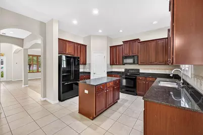 7906 Camden Woods Drive, Tampa, FL 33619 - Photo 25