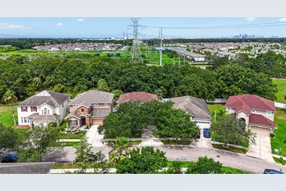 7906 Camden Woods Drive, Tampa, FL 33619 - Photo 89