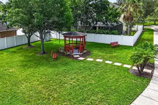 7906 Camden Woods Dr, Tampa, FL 33619 - Photo 95