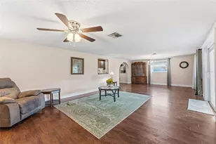 3825 Swindell Rd, Plant City, FL 33565 - Photo 9
